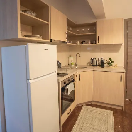 Explore Greece From Lovely Centre Apartment *