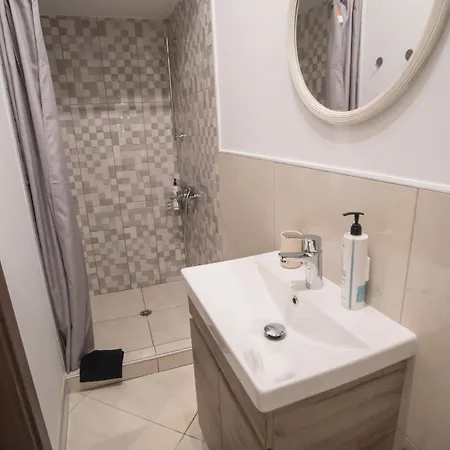 Explore Greece From Lovely Centre * Chalkís